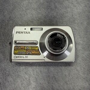 Pentax Optio L30 7.1MP Digital Camera Silver Untested For Parts